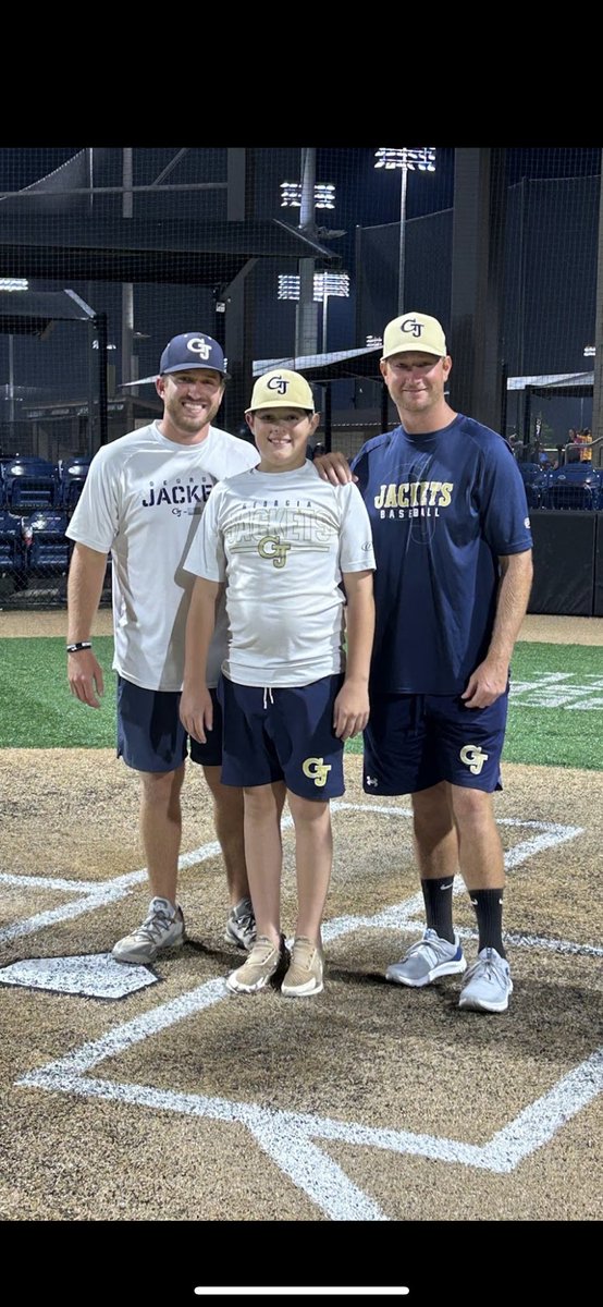Matt_Smith1730's tweet image. 122-36-10 in 4 seasons 😳👀
10th ranking in the country at 16U 🏆
College baseball on the horizon ✅
Lifelong friends and memories 🤝
Yep, I’d say that’s defines a successful group of young men #Dynasty #GeorgiaJackets17UNatty #BDJ🐝🍆
