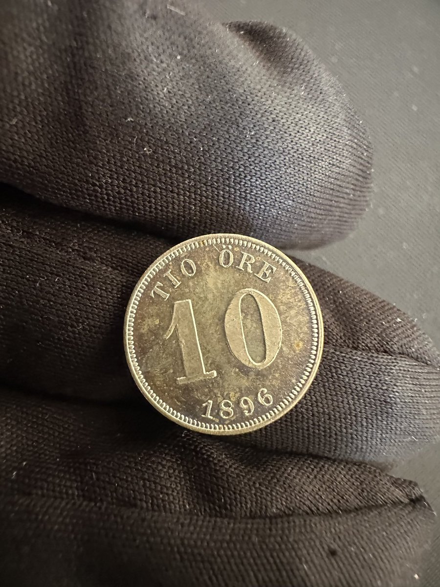 swemynt's tweet photo. Ny pärla till samlingen! 

10 Öre 1896 i högre kvalitet 

#swedishcoins #swemynt #svenskhistoria #svenskamynt #numismatik #mynt https://t.co/mGI2dGVVsq