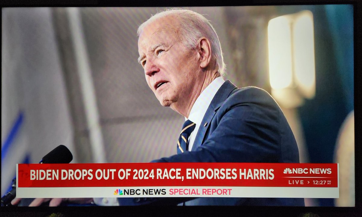 AdamsRooster's tweet photo. I'm watching 🖥 after church ⛪️ this is what is on the news channel's https://t.co/aVcIiys9pU