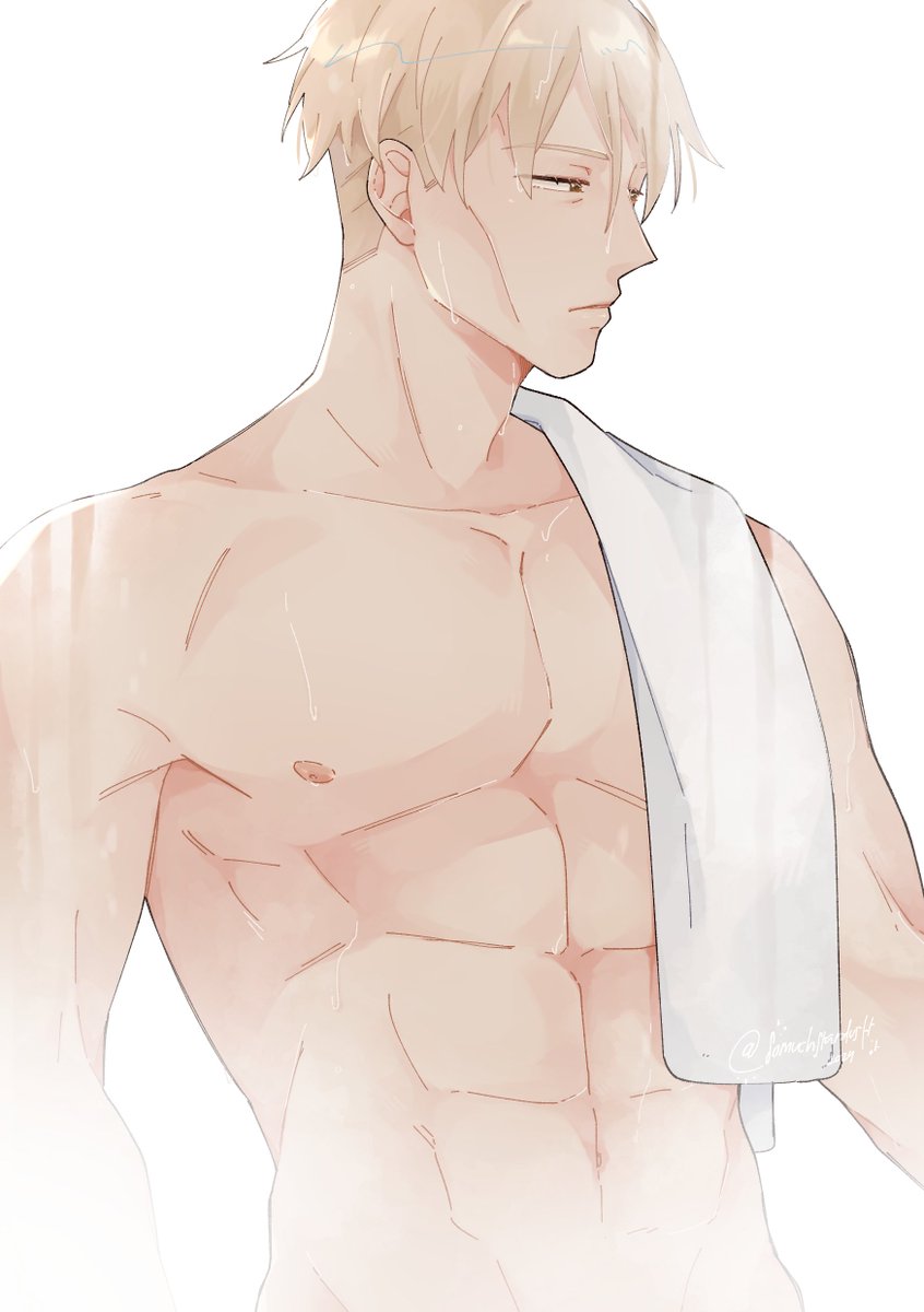 2muchstardustt's tweet photo. fresh out of shower 🚿

#七海建人 #nanamikento https://t.co/xwJ9euXWbD