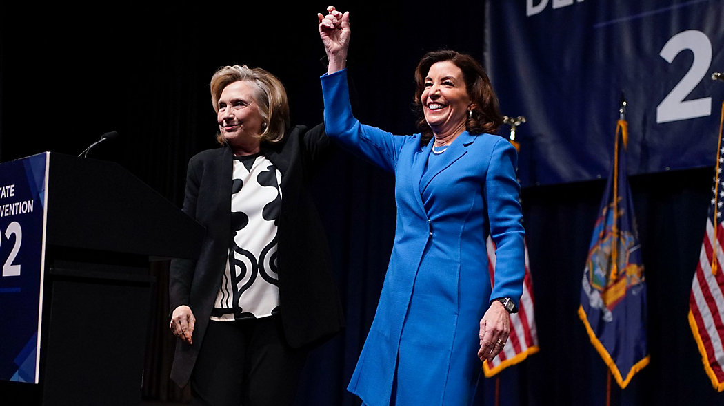 upuknews1's tweet photo. #BREAKING : Hillary Clinton has proposed Kamala Harris to become the presidential candidate from the Democratic Party.
#HillaryClinton #KamalaHarris #KamalaHarris2024 #DemocraticParty #Biden #elections #bidendroppedout #bidendropsout #bidenisout #Biden2024 #Biden #BidenHarris2024 #bidenout #BidenHarris #Trump2024 #Trump