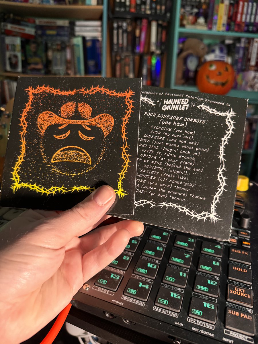 HAUNTEDGAUNTLET™ tweet media