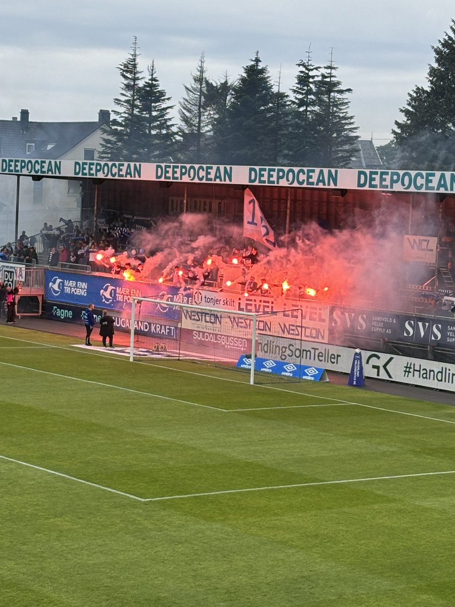 Knut70's tweet image. #FKH er best i vest!