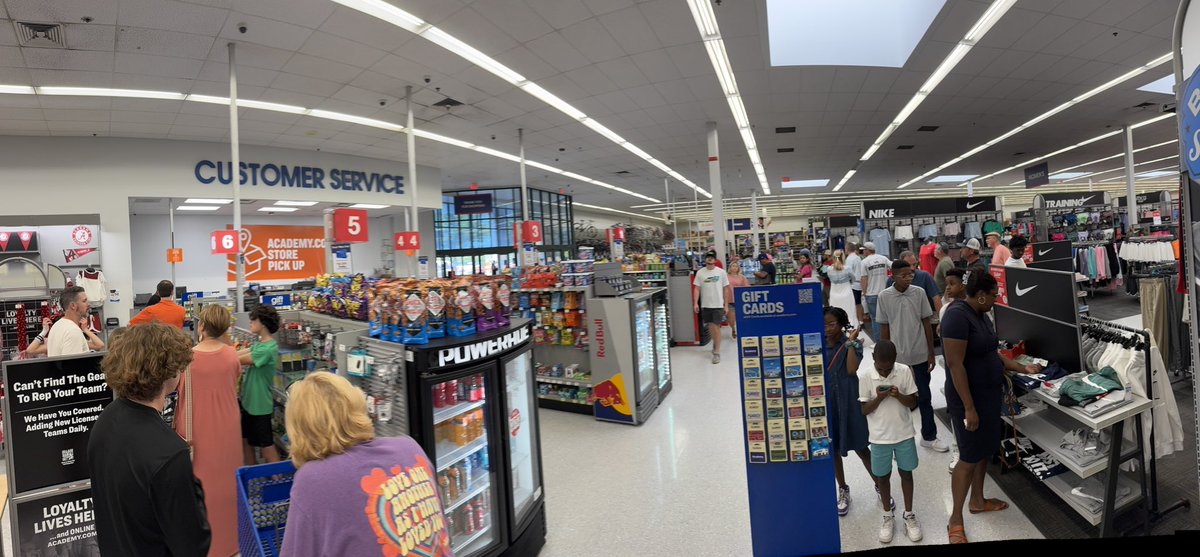DJacks0n's tweet photo. @Academy you’ve got at least 20-30 people trying to spend money in your Trussville, Alabama store and no one to take this money. https://t.co/mqHYpfB8b6