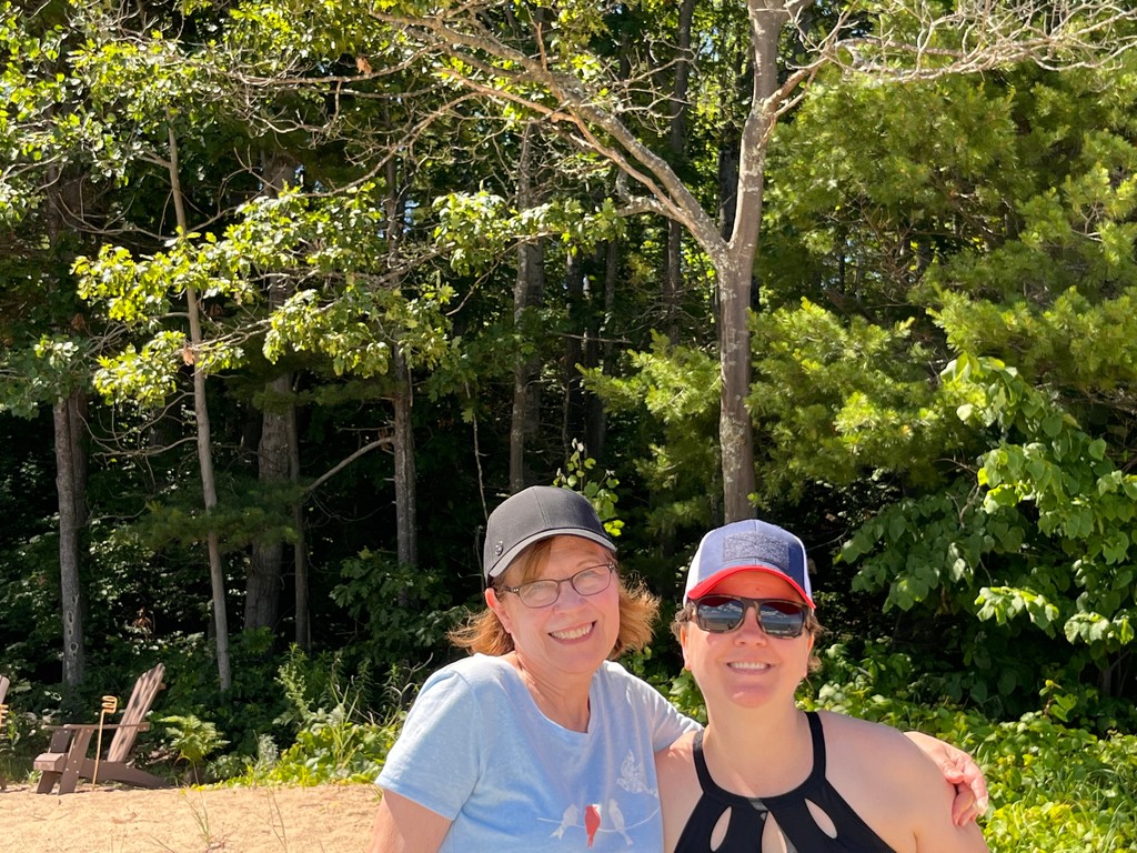 authormimiolson's tweet photo. Summer fun with the fam😎 https://t.co/x7wkQKjAFi