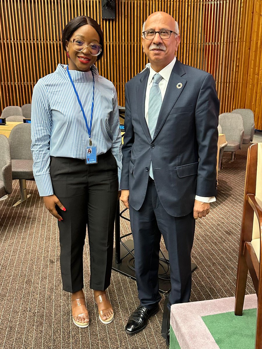 asilyasil's tweet image. Our DDG meeting with @NavidHanif_UN
At #hlpf #hlpf2024 #sdgacceleration sessions #asilyasil
@PresidentBio
@VP_Jalloh
@firstlady_bio
@FirstLadyBio
@Ladyfatimabio
@dsengeh
@TimKabba
@moped2024
@MFAIC_SL
@UNDPSierraLeone
@USEmbFreetown
@UNECOSOC
@UN_PGA
@UNDGC_CSO
@UNSierraLeone