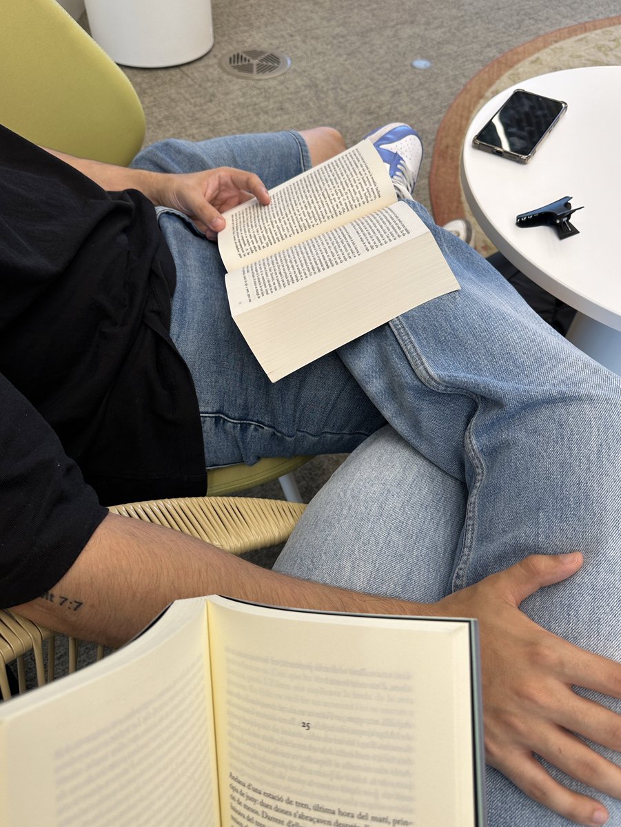 Quedar per llegir, res més