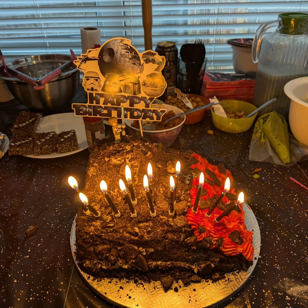 Our Master Jedi recently celebrated his birthday. He just happens to be married to a wonderful Jawa who really should be on The Great Endor Bake Off. 

Apparently, the secret ingredient is a pinch of sooga, with just a dash of battered Mandalorian. 

#birthday #rebellegionie