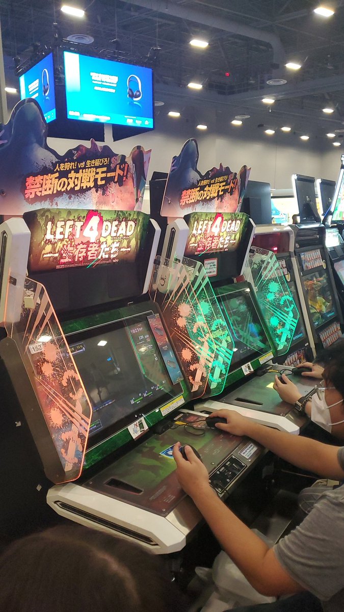akira (@ikeychain) on Twitter photo I'm at EVO!!! I got to play the Half Life 2 arcade machine from Japan for the first time and I also met <a href="/lexiipantz/">✿ lex ✿-- CEO2025 ✨️</a> who I commissioned my Abigail plush from! Having a great time. 💜 I'm at EVO!!! I got to play the Half Life 2 arcade machine from Japan for the first time and I also met <a href="/lexiipantz/">✿ lex ✿-- CEO2025 ✨️</a> who I commissioned my Abigail plush from! Having a great time. 💜