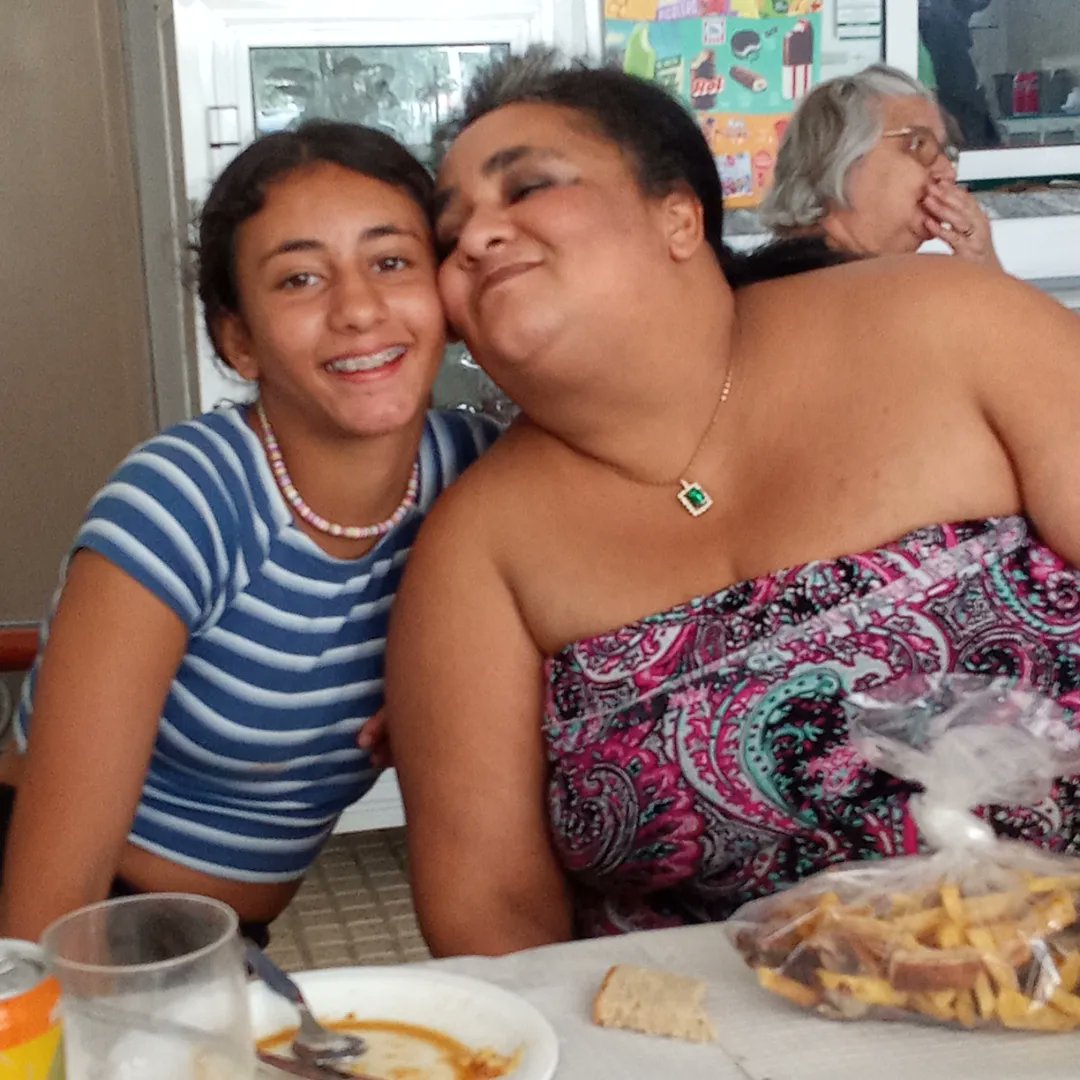 sofiasimasrib45's tweet photo. One day with my daughter https://t.co/rLLJGBih5J