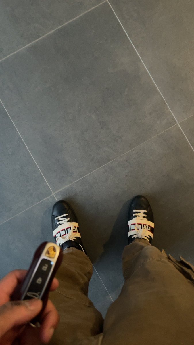 saint 🚀☄️💫⛷💔🕺🏿🐍 tweet media