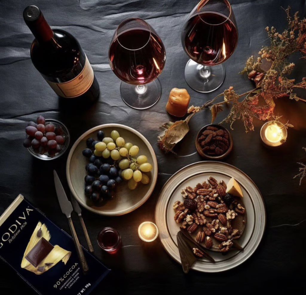 Ülker grubunun şikayetleri sonrasında Gıda Dedektifi hesap sahibi Musa Özsoy hakkında yakalama kararı çıkarıldı.
Musa Özsoy'un yurda girişinde gözaltına alınacağı belirtiliyor. Yakalama kararı gerekçesi olarak Godiva İsrail hesabındaki paylaşımları eleştirilmesi gösteriliyor.