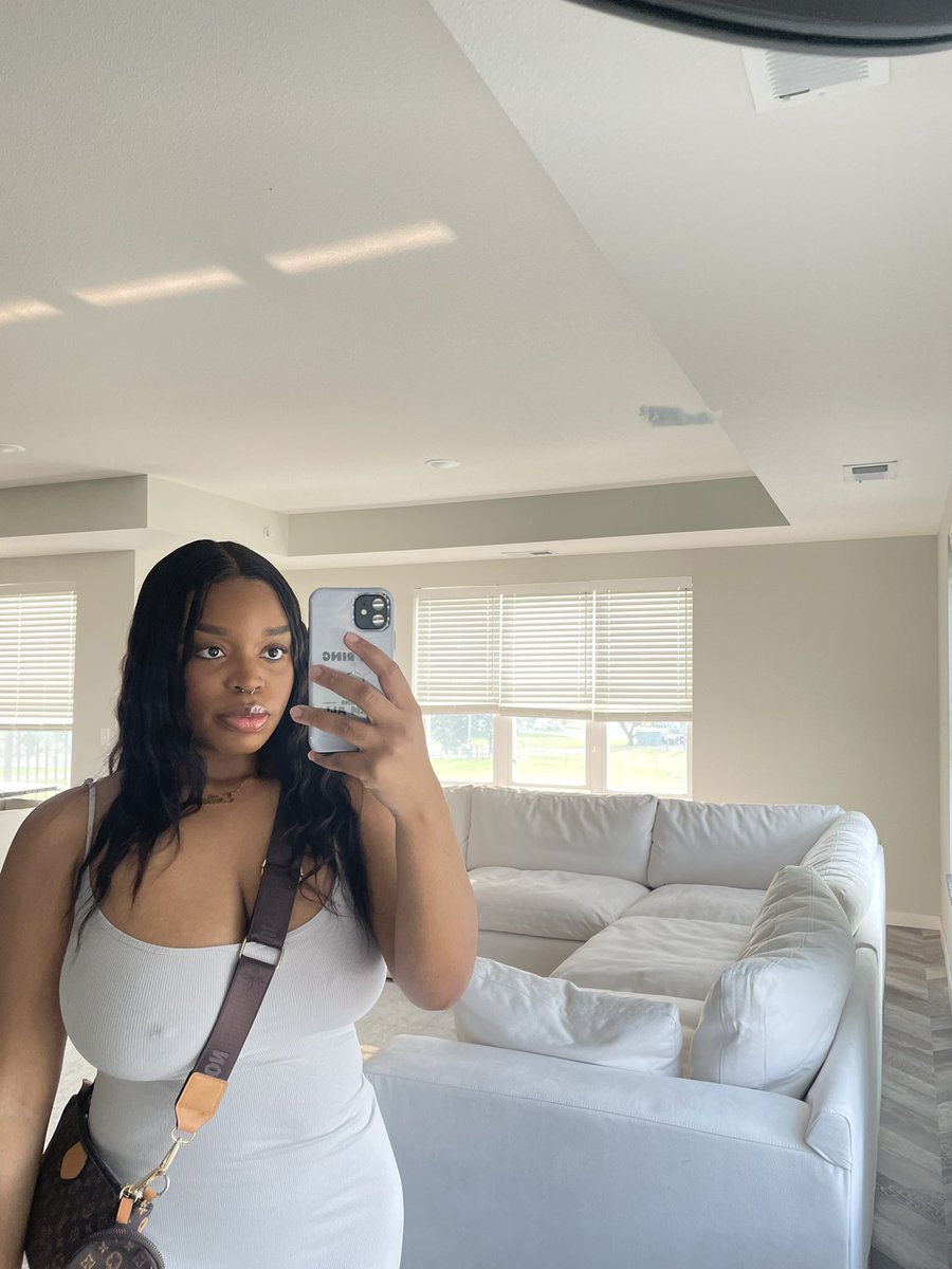 tribeswapped's tweet photo. Happy Sunday 💗 https://t.co/hj5h2ofghN