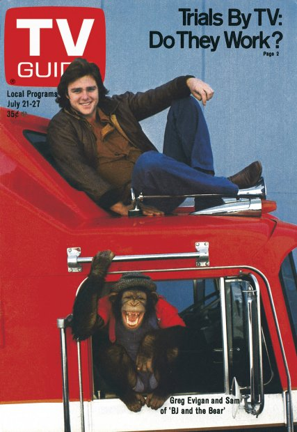 RealGilbertACP's tweet photo. #GGACPTVFlashback #OTD in 1979 @TVGuide @RealGilbert @Franksantopadre @MeTV @popculturequest @PopBase @pchh @PopCrave @SmithsonianChan @benderoni72 @fotiadis_art @RheinEsq @barrettleddy @JChambers77 @EviganGreg #MonkeySunday https://t.co/F0D0VnAidd