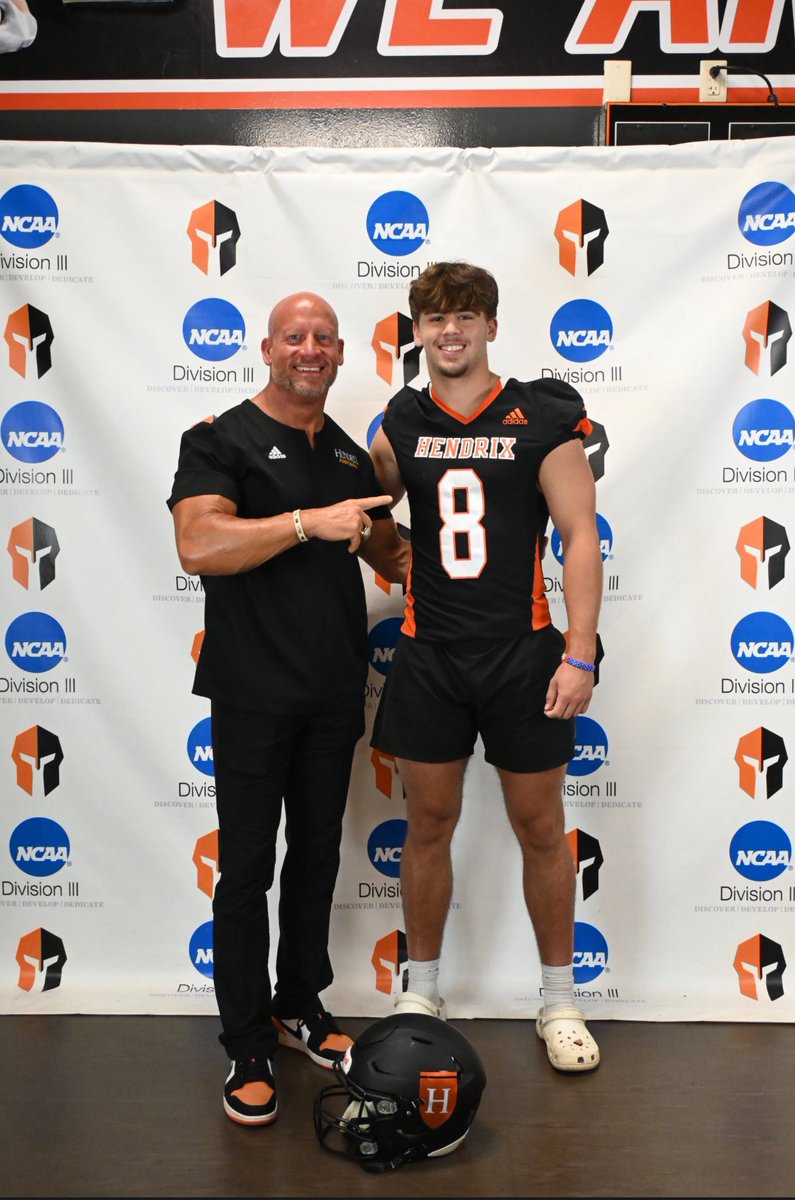 #AGTG After a great visit and talk with <a href="/RussHeidiSLC/">Russ and Heidi Phillips🏈</a> I am blessed to have received an offer to play college football <a href="/HendrixFootball/">#WeAreWarriors</a> !!