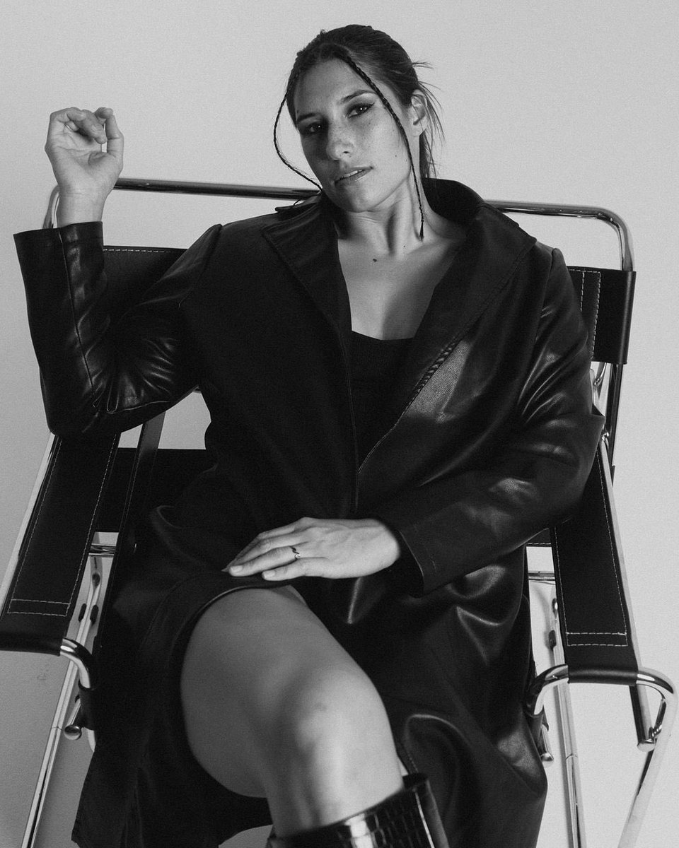 madeline derujinsky tweet media