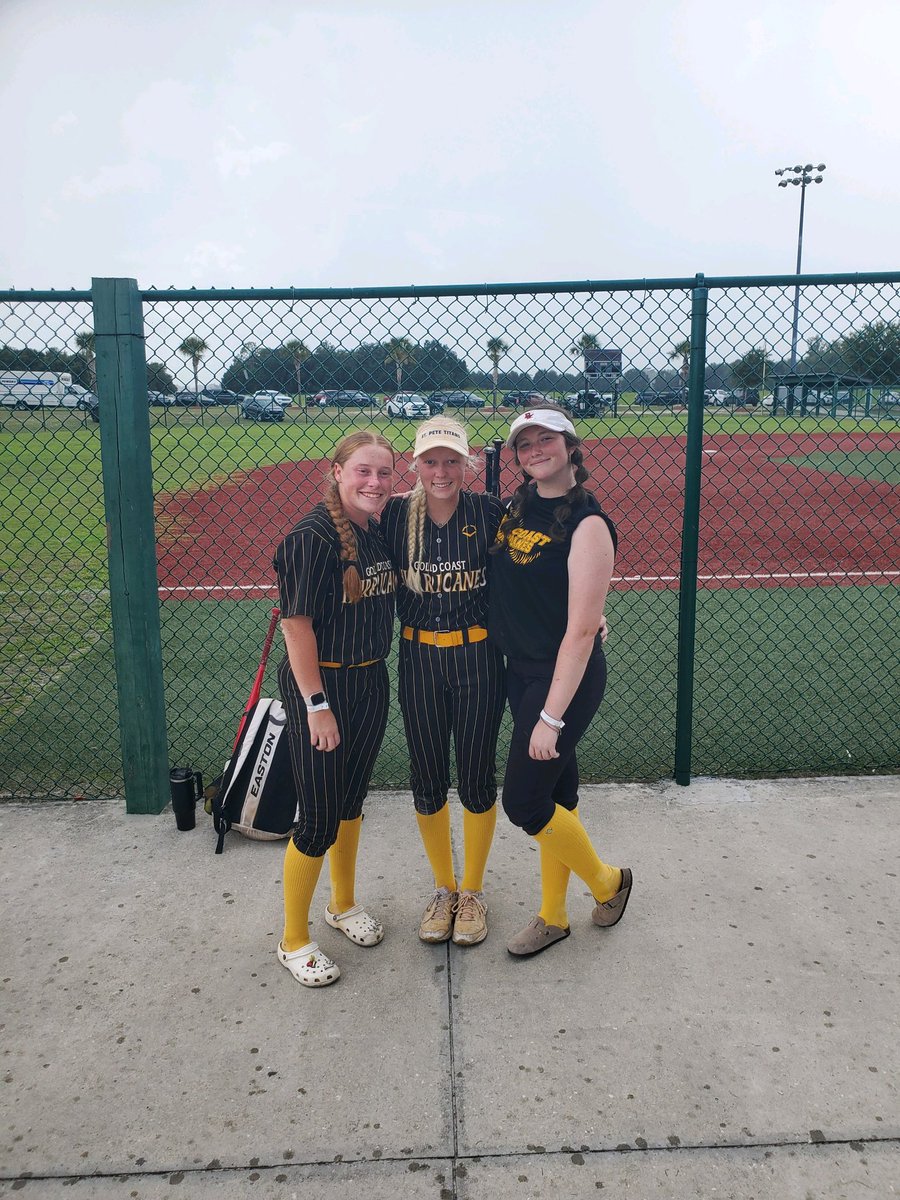 Thank you <a href="/CoachCP15/">Caroline Powell</a> &amp; <a href="/20Megs/">🌴☀️Coach Meg ☀️🌴</a> for stopping by at <a href="/BackwardsKJax/">Backwards K Softball</a>! Can’t wait to get on campus! 

Finished my last travel ball tournament on a high note! Ended the weekend with 15 IP, 1 ER, 14 K’s, and went 5 for 9 at the plate. Thank you <a href="/GCH18U_National/">Gold Coast Hurricanes 18U National - Hammonds</a> for everything!