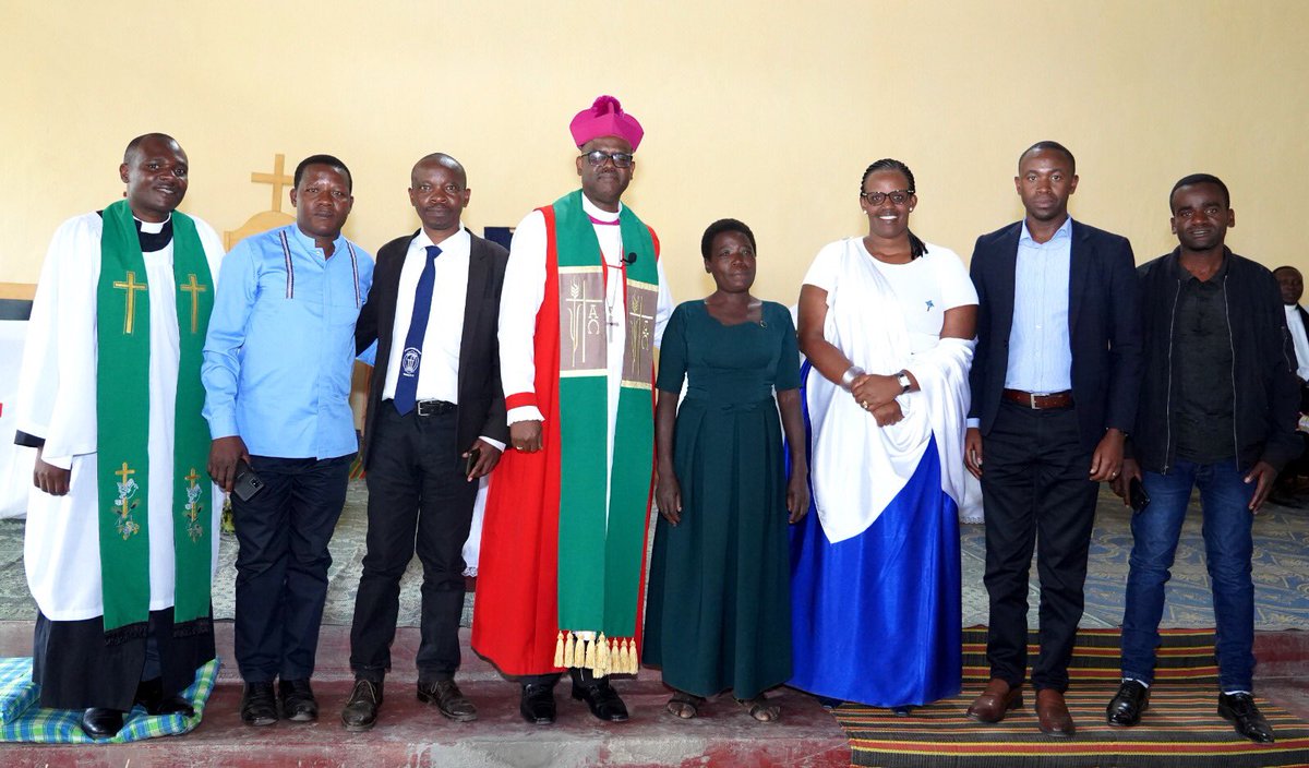 Sunday on 21/07/2024 was a dedication  of a new church St Paul's Mukamira Parish

There was also confirmation of 126 Christians. Shared God’s word 1 Cor 13:11 emphasizing on spiritual growth.

The Diocese of Shyira supported the family of NYIRABIRETI by building her a house.