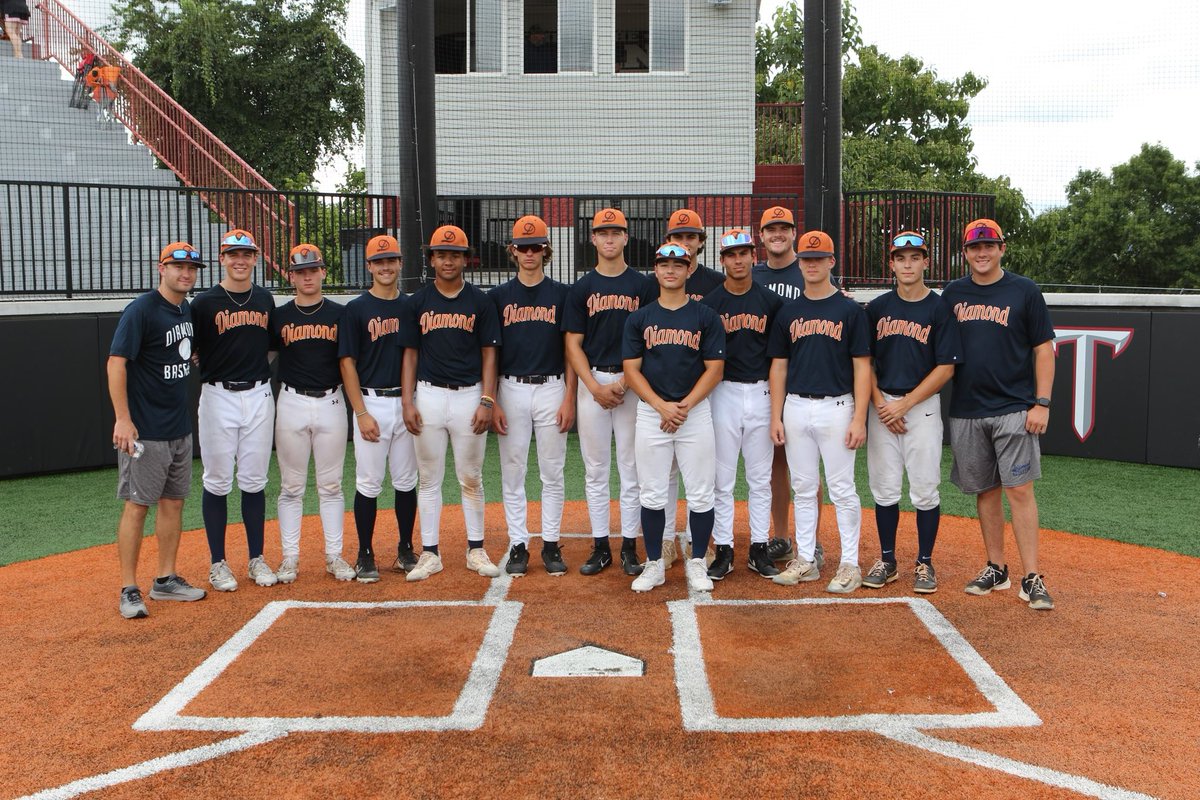 T_Carver23's tweet photo. @diamondbballtn 16u ends the year with another championship @netelitebasebal End of Year

This group has come together to post a .677 winning percentage in 7 tournaments while taking home a championship in 3

A true representation of development, grit, and intent all summer long https://t.co/49lUMhd3AF