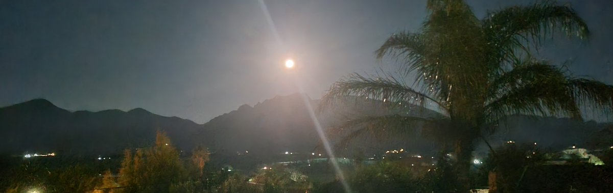 TheWhiskyMaker's tweet photo. We have had a few weeks of real 🇿🇦 Cape Winter...50% of our annual rainfall in the first two weeks.
But, here are clear skies and the July full moon in Wellington 🇿🇦...the "Buck Moon"
There is always light after the dark.🙏
#fullmoon
#FullBuckMoon 
#viewfromabalcony https://t.co/Y0rdcXVL2H