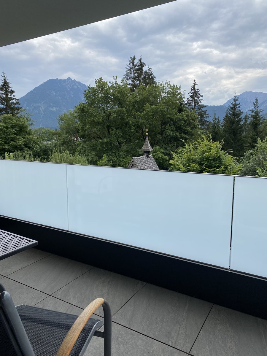 Mo2llm's tweet photo. Hello from the Top 🇦🇹 https://t.co/UIyjcbf7qV