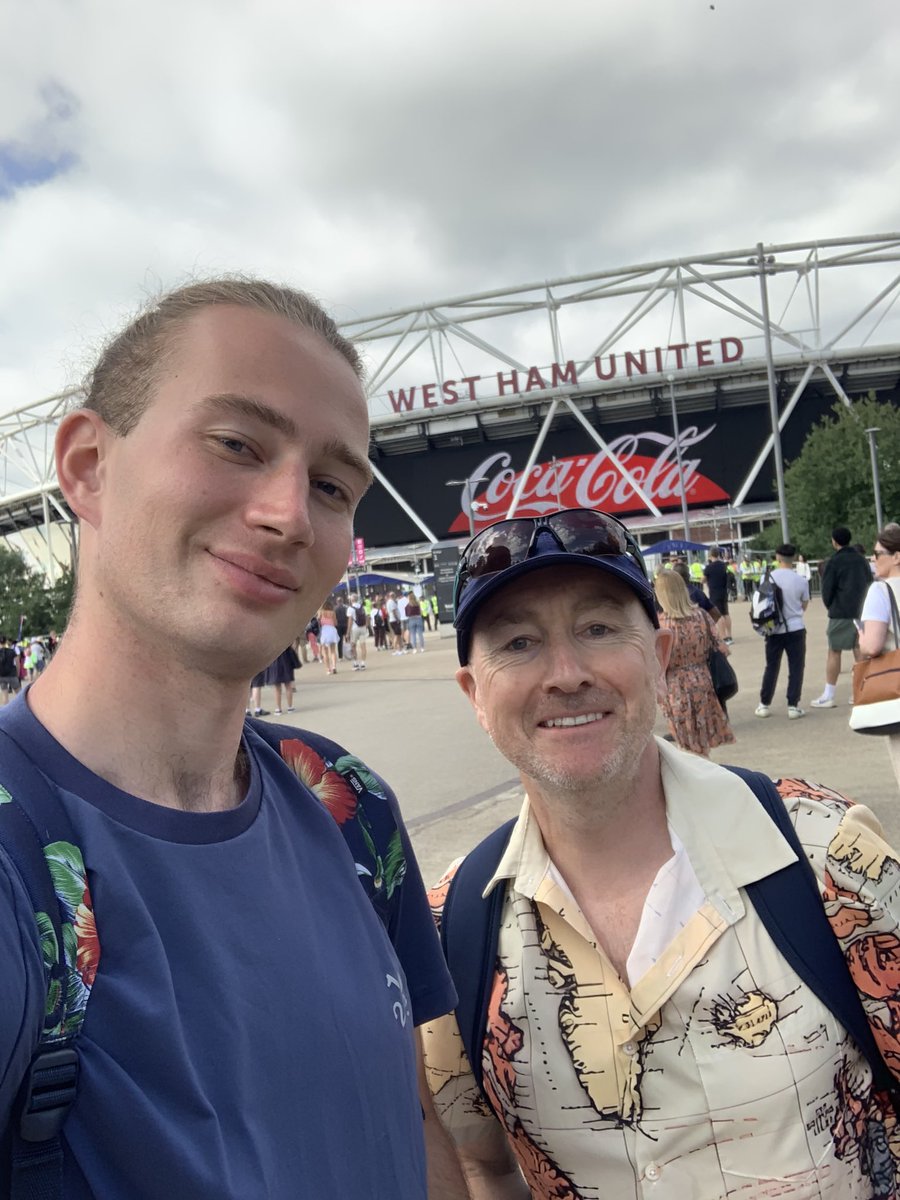 Thomas Ziegel (@tz1runner) on Twitter photo What a great it has been yesterday at the London <a href="/Diamond_League/">Wanda Diamond League</a> athletics and my first visit to the Olympic stadium since the 2012 Olympic Games!
Also got to meet athletes afterwards: <a href="/JohnsonThompson/">KJT</a> <a href="/RodneyGetEm/">Brendon Rodney</a> and Jazmin Sawyers!
#ParisOlympics #Paris2024 What a great it has been yesterday at the London <a href="/Diamond_League/">Wanda Diamond League</a> athletics and my first visit to the Olympic stadium since the 2012 Olympic Games!
Also got to meet athletes afterwards: <a href="/JohnsonThompson/">KJT</a> <a href="/RodneyGetEm/">Brendon Rodney</a> and Jazmin Sawyers!
#ParisOlympics #Paris2024