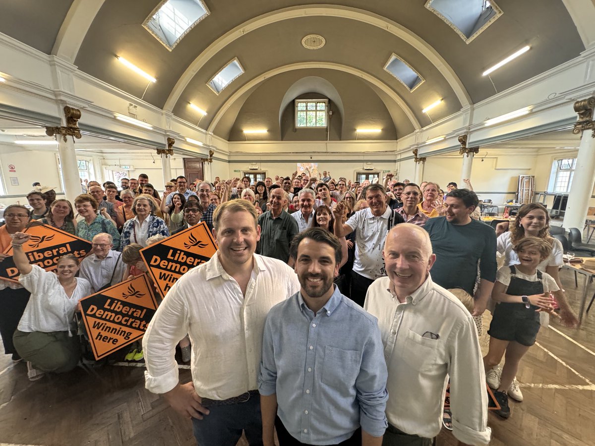 It was brilliant to have so many old and new friends from across London join me and ⁦<a href="/Bobby_Dean/">Bobby Dean MP 🔶</a>⁩ to let us say Thank You! for working so hard to get two ⁦<a href="/SuttonLibDems/">Sutton Lib Dems</a>⁩ MPs elected again in Sutton.