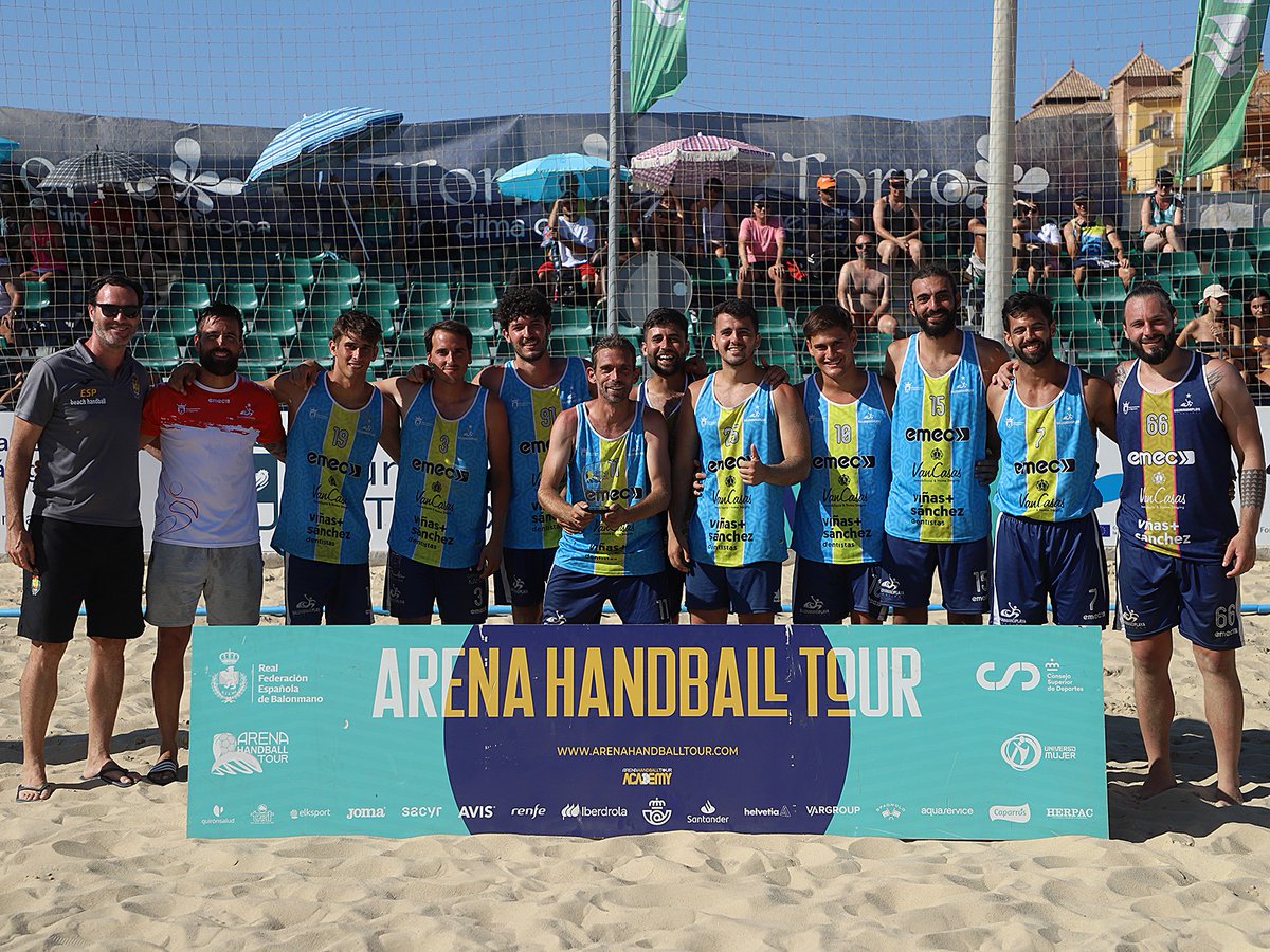 Arena Handball Tour (@arenahandballt) on Twitter photo 🏆 ¡Entrega de premios hoy en el #Arena1000 de Torrox!
📌 Senior Femenino
🥇 @cats_Almeria
🥈 <a href="/MaravillasBm/">BM Maravillas Benalmádena</a>
📌 Senior Masculino
🥇 <a href="/CBParla/">Club Balonmano Parla</a>
🥈 <a href="/bmplayalgeciras/">BMP Algeciras</a>
✅ <a href="/Ayto_Torrox/">Ayuntamiento Torrox</a> | <a href="/diputacionMLG/">Diputación de Málaga</a> | <a href="/AndaluciaJunta/">Junta de Andalucía</a>
#BalonmanoPlaya 🏆 ¡Entrega de premios hoy en el #Arena1000 de Torrox!
📌 Senior Femenino
🥇 @cats_Almeria
🥈 <a href="/MaravillasBm/">BM Maravillas Benalmádena</a>
📌 Senior Masculino
🥇 <a href="/CBParla/">Club Balonmano Parla</a>
🥈 <a href="/bmplayalgeciras/">BMP Algeciras</a>
✅ <a href="/Ayto_Torrox/">Ayuntamiento Torrox</a> | <a href="/diputacionMLG/">Diputación de Málaga</a> | <a href="/AndaluciaJunta/">Junta de Andalucía</a>
#BalonmanoPlaya