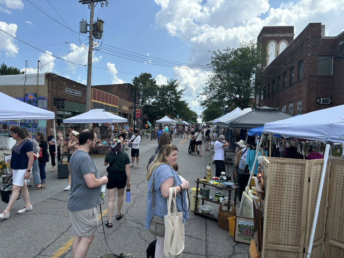 Meg Schneider tweet media