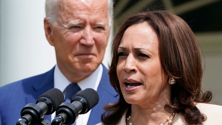 TalabanySuhad's tweet photo. With Biden @POTUS quitting the presidential race, VP Kamala Harris is the frontrunner to replace him. She’s ahead of other top Democratic contenders like Gov. Gavin Newsom and Gov. Gretchen Whitmer. #USElection2024  #KamalaHarris https://t.co/8iSfnp6pp2
