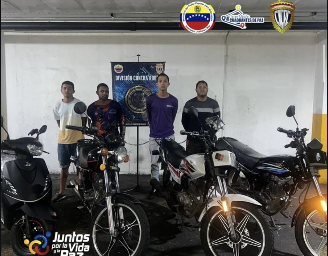 DouglasRicoVzla's tweet photo. Capturados 5 antisociales que perpetraron un robo en el Centro Médico Fenix Salud, ubicado en San Bernardino
https://t.co/2TbNmMigga
#VenezuelaEsCalidad https://t.co/UfN0XtiUsC