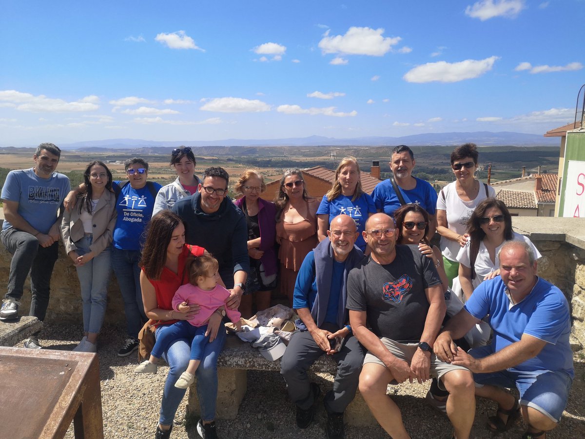 ICA_ESTELLA's tweet photo. Hoy hemos celebrado en #ICAESTELLA el #DíaDeLaJusticiaGratuita con la tradicional excursión a un pueblo de la Merindad #Lerín con @DemasiadaLex como anfitrión. Pueblo precioso y con Historia. https://t.co/wGMgsSYkC1