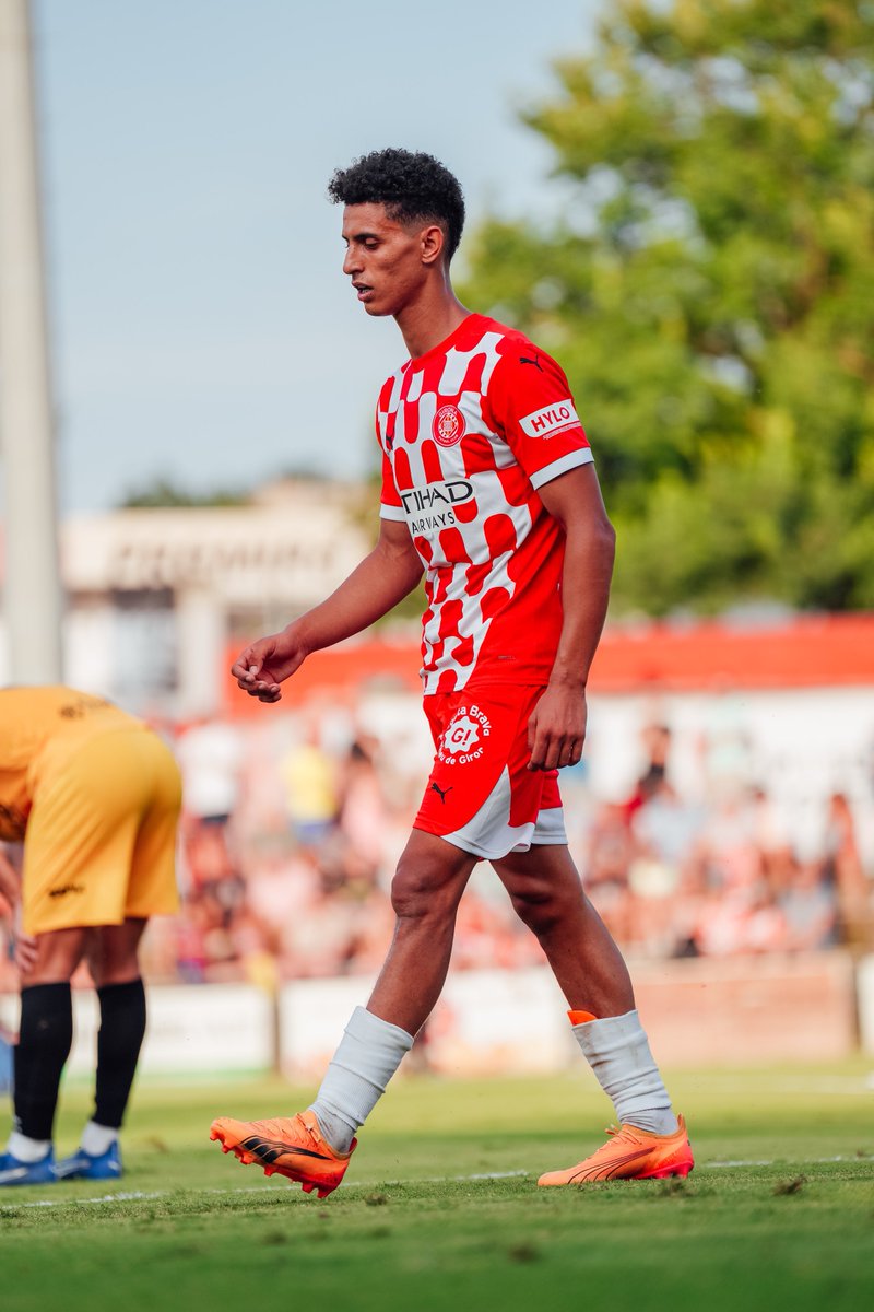 QuirosRuiz's tweet photo. La idea actual del Girona FC es quedarse con el extremo y mediapunta Ilyas Chaira (23), que es lo que el canterano más desea. Dependerá también de las opciones que hayan de entradas y no se descarta nada hasta final del mercado.

El Real Zaragoza lo quiere cedido pero no entraría en la operación de Francés.

2 equipos más de Primera División lo quieren, aunque en propiedad. Opciones de momento descartadas.
