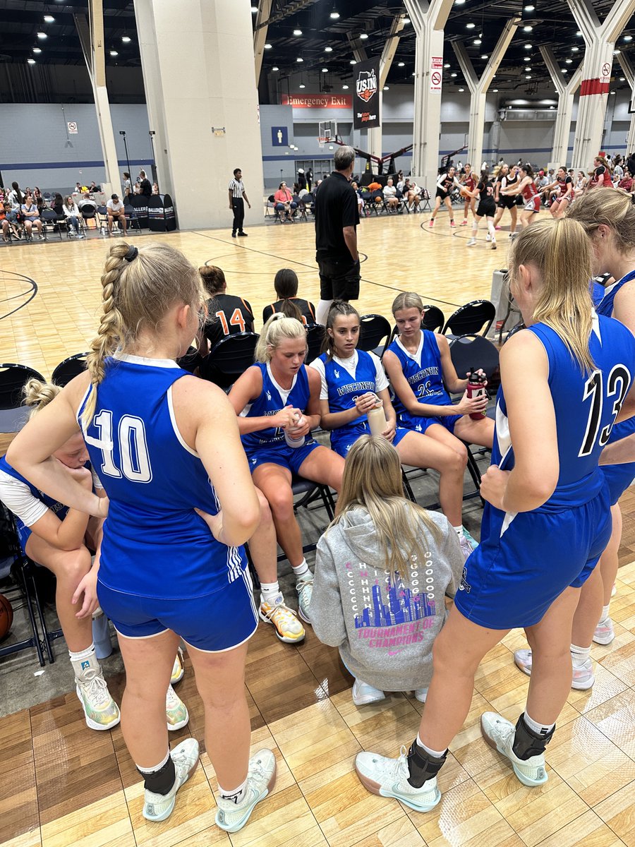 <a href="/WIPlaymkrsBSSL/">WI-Playmakers 17U BSSL</a> within 3 at the half! 

<a href="/USJN/">USJN</a> Premier Showcase