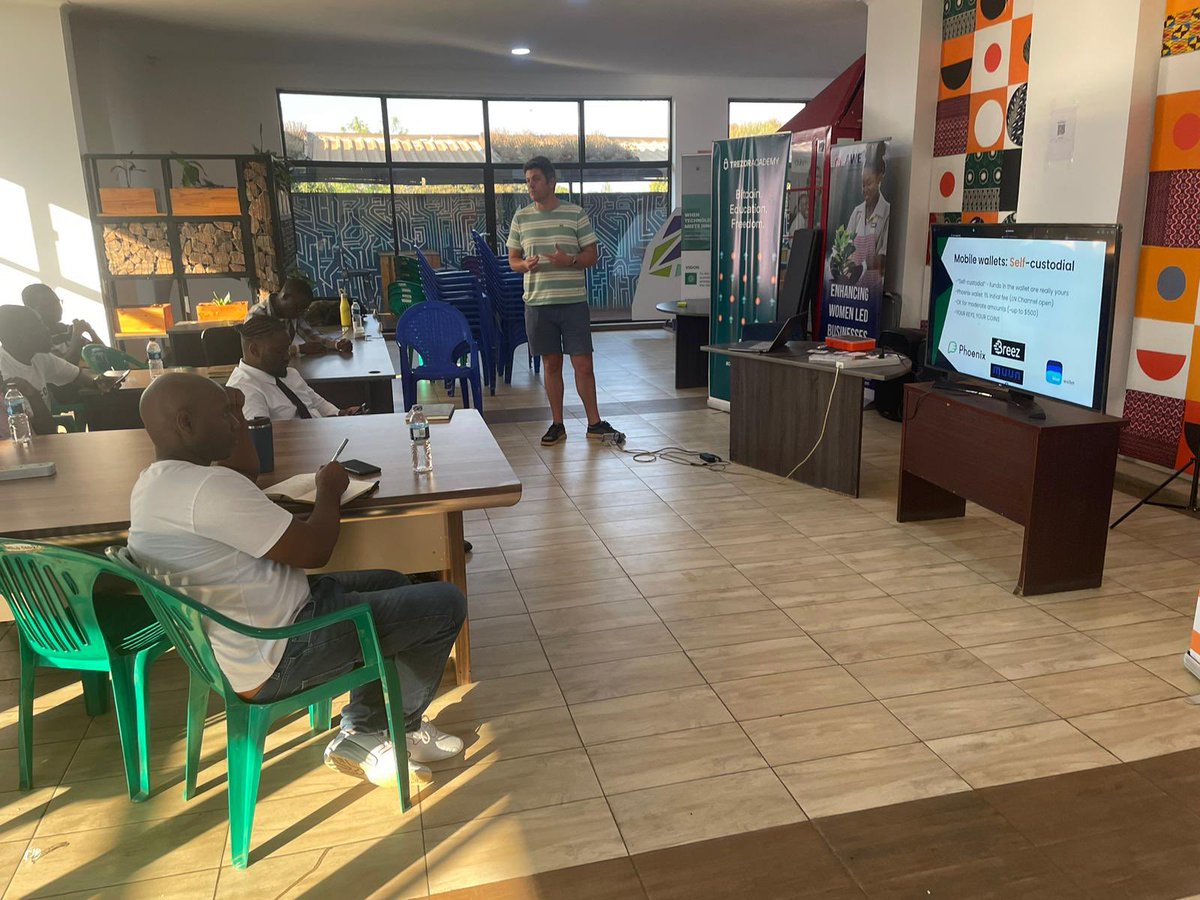 BitcoinBoma's tweet photo. 2nd session of “ Learn to use Bitcoin with Trezor academy” took place today at MHUB. 

Topic: How to use Bitcoin 

@Ianfost did some revision of our last week’s topic: History of money and ‘Why Bitcoin’ is the hardest money ever invented.

Credit: @JosefTetek #TrezorAcademy https://t.co/Blr5X5Bfwp