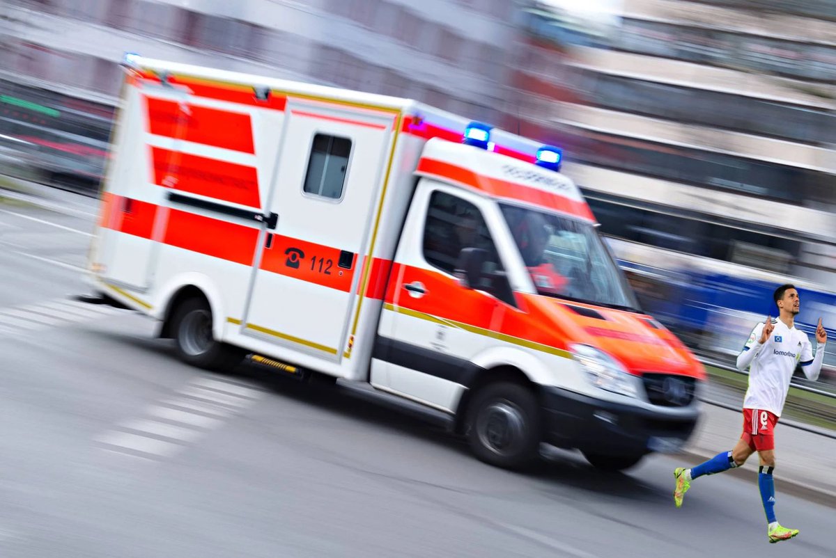 transferbasar's tweet photo. #RammelHSV

Wie diese Bilder zeigen überfuhr Selke mit seinem Privatauto Robert Glatzel. https://t.co/NDUf8MWDUX