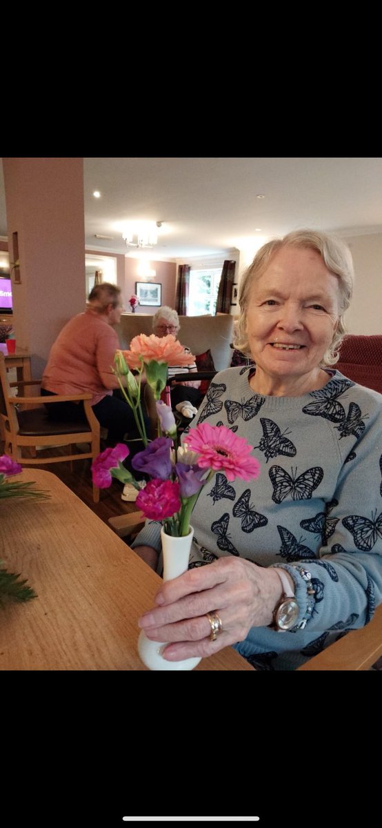 Oak Tree Lodge care home tweet media