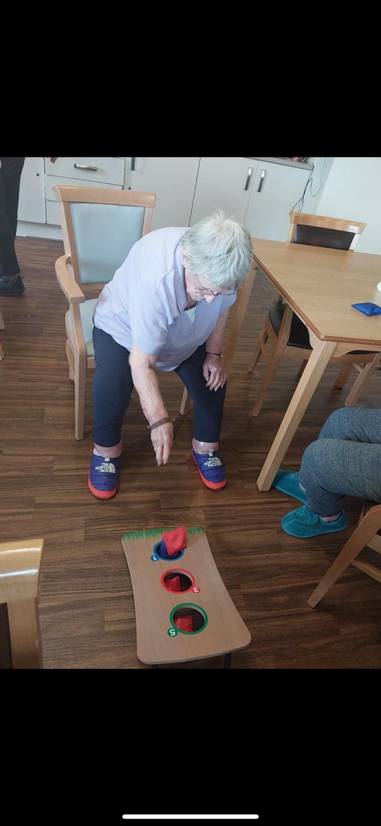 Oak Tree Lodge care home tweet media