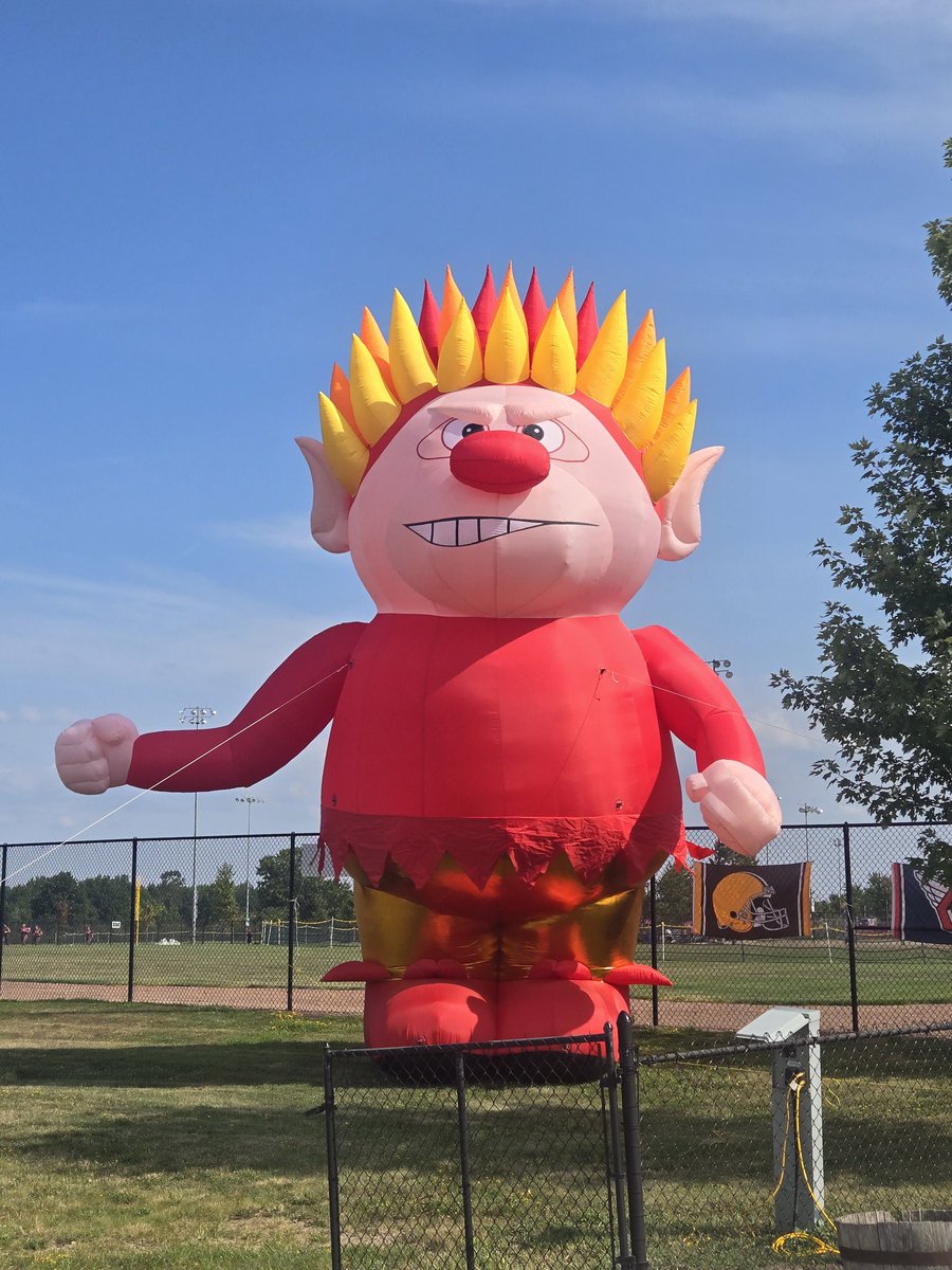 Let's go Chardon Storm 13u Rendlesham!  After defeating an undefeated Willoughby Starzz 14u team, they are heading to the Christmas in July Championship game at 6:00 pm! ⚡❤️🖤🥎
<a href="/_ChardonStorm/">Chardon Storm</a>