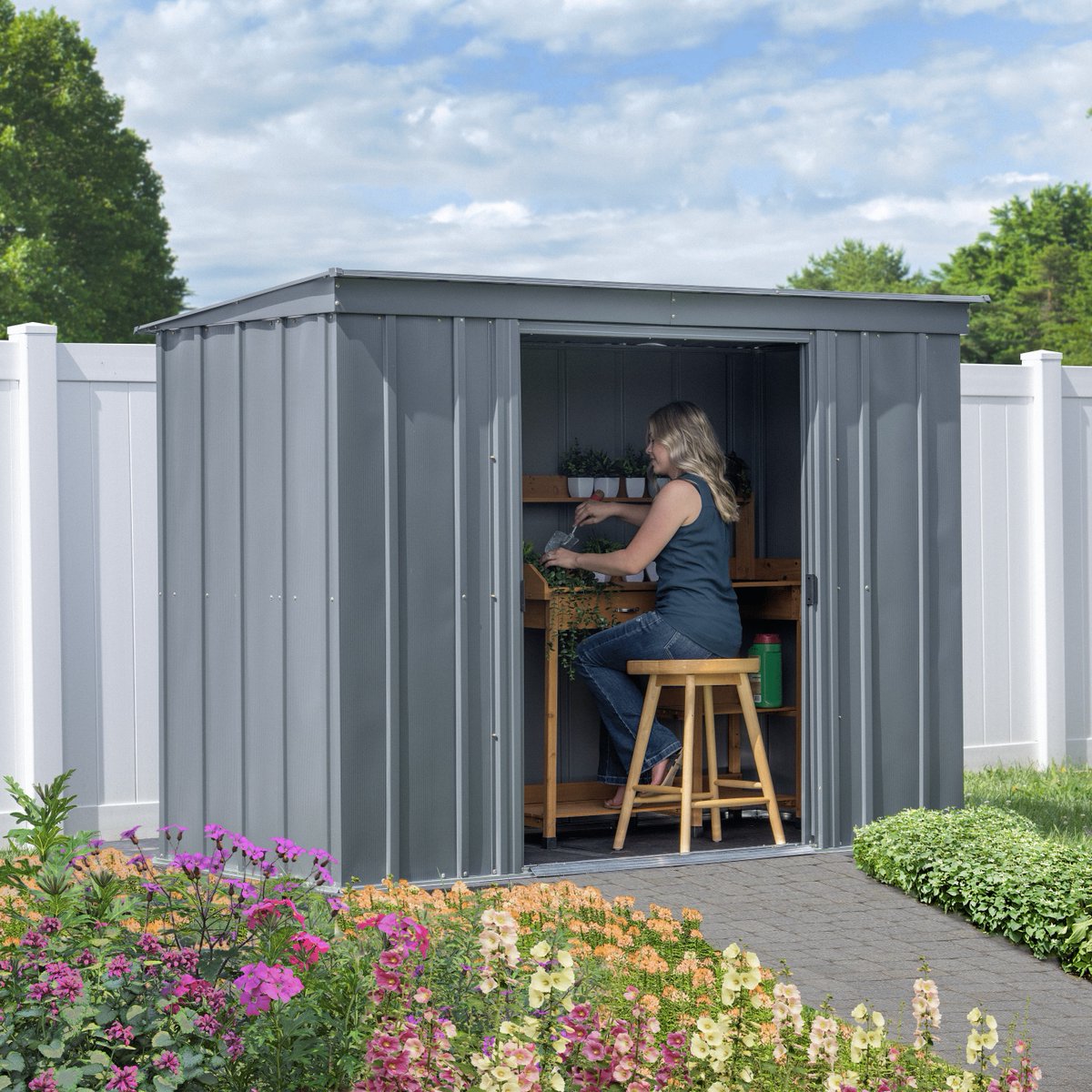 ShelterLogic's tweet image. How are you using your shed? Send us a photo, we&apos;d love to see! 🤗
bit.ly/3Kajq2e

#Shelterlogic #Arrowshed #DiyProject #Howdoyoushed #Summerstorage