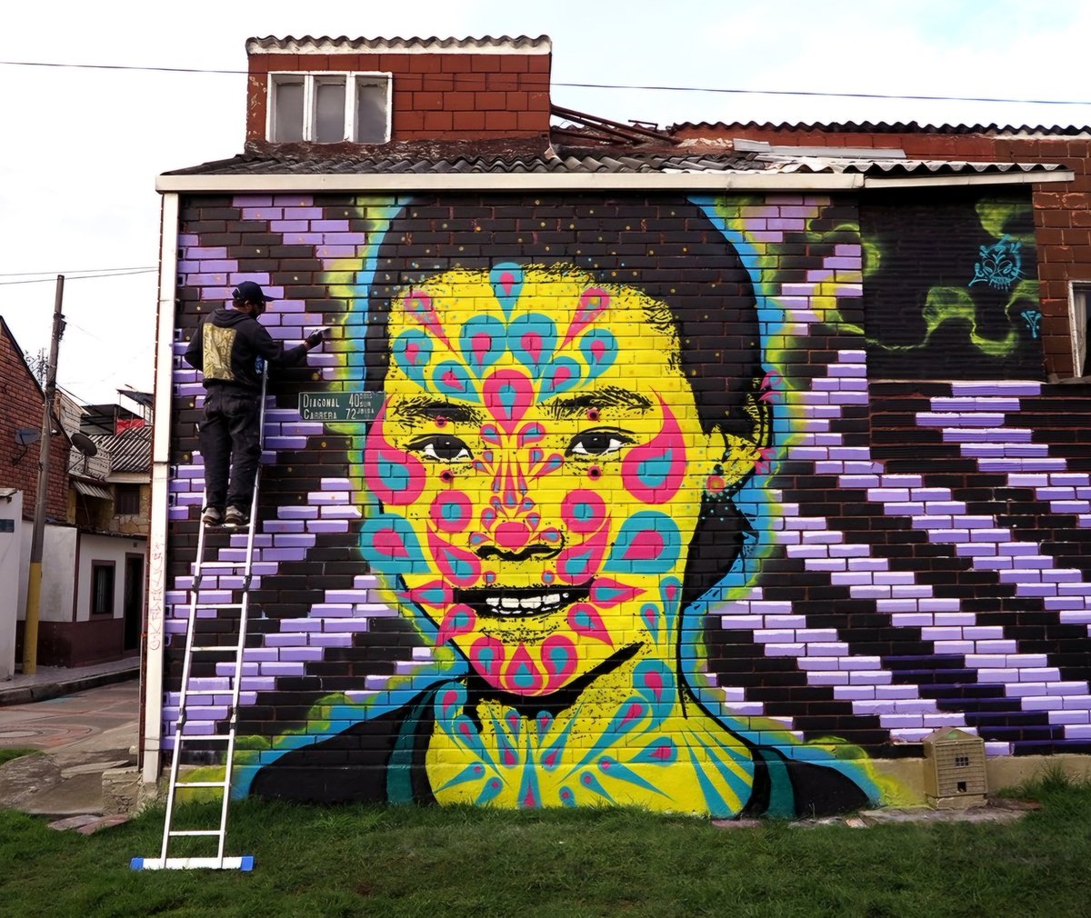 MolinaStreetArt's tweet image. 'Timiza' by Colombian Stinkfish in Bogotá, Colombia (2024) #stinkfish #streetart #lamolinastreetart | photo via artist mysl .nl/iHAmJ