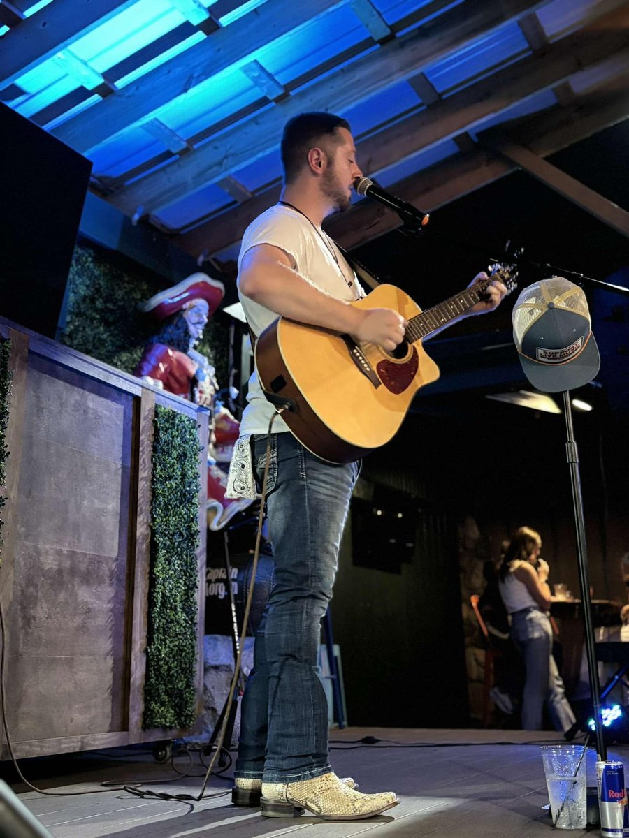 #Usa #NorthAmerica #Illinois #Michigan #Indiana check out JUSTIN JUDGE #NashvilleCountryArtistUpcoming on #facebook for music , Live shows n more @ facebook.com/JustinJudgeMus…