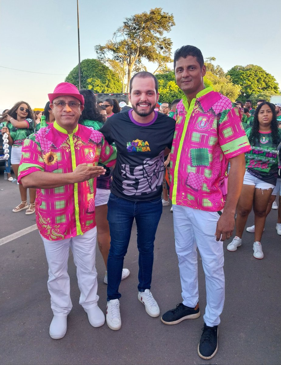 "Na Levada do Samba" tem entre os apoiadores, o Dep. Estadual <a href="/rodfvale/">Rodolfo Vale</a>, que já está por aqui com a gente para #Amazonizar a orla de Macapá. 
#Maracatu_da_Favela 💚💞