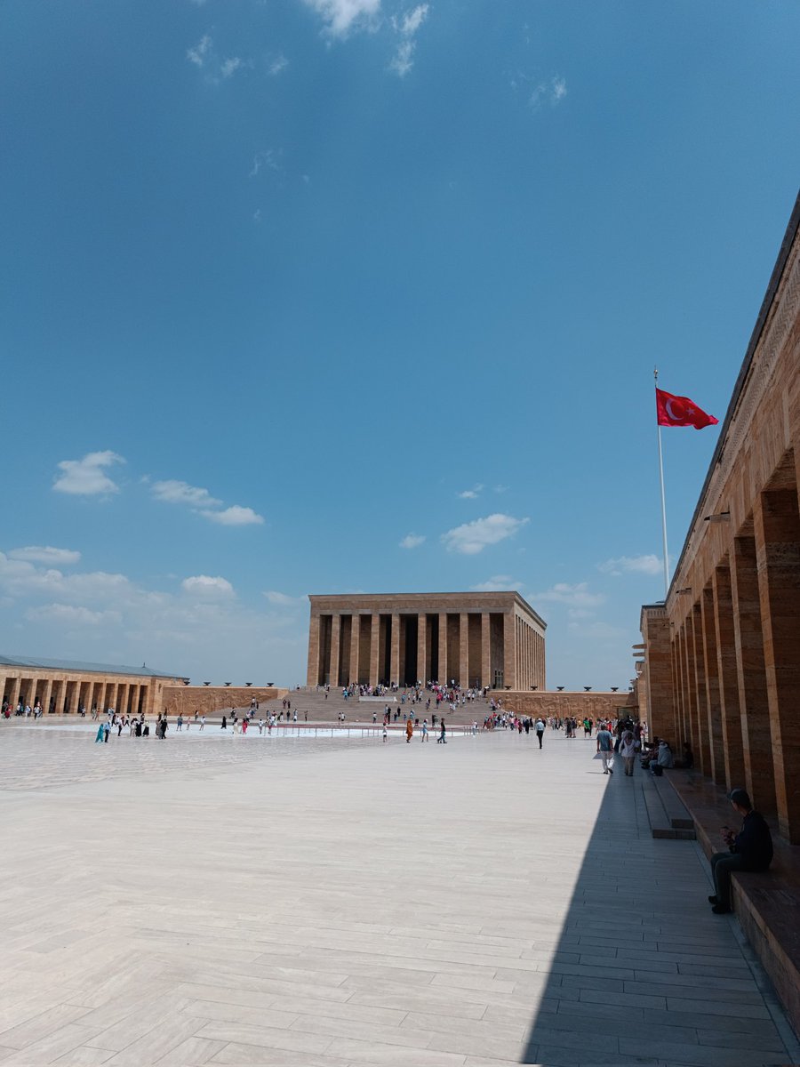 yklft's tweet photo. #anıtkabir https://t.co/SVwgBZVDVN