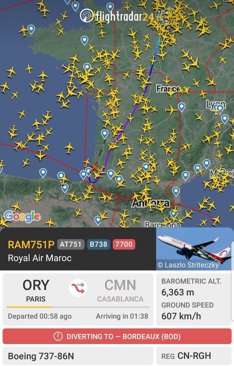 b737m's tweet image. 🚨🚨🚨 #Emergency_Landing
#Squawk alert 7700
#Royal Air Maroc
RAM751P / AT751
#Boeing 737-86N
Reg: CN-RGH
From #Paris🇫🇷 to #Casablanca🇲🇦
Diverting to #Bordeaux🇫🇷
.