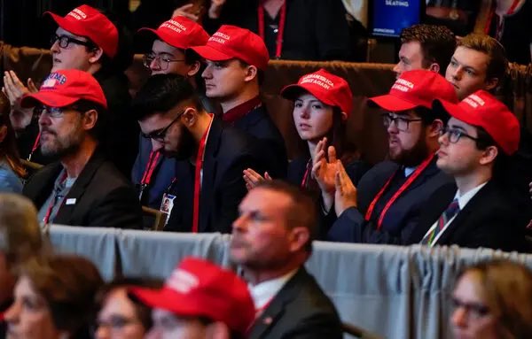 Peter_Nimitz's tweet image. "Qezilbashi" is technically an appropriate translation of "Red Hats". #OneStruggle #birmübarizə