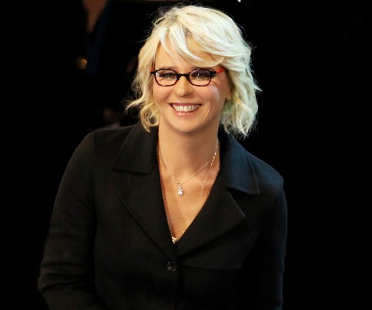 cinicamasochist's tweet photo. Ho 21 anni ma non credo che la mia generazione vedrà mai più una conduttrice così grande come Maria De Filippi.

La gigante buona, fino alla fine.

Sei una grande Maria https://t.co/yK67zUvoP9