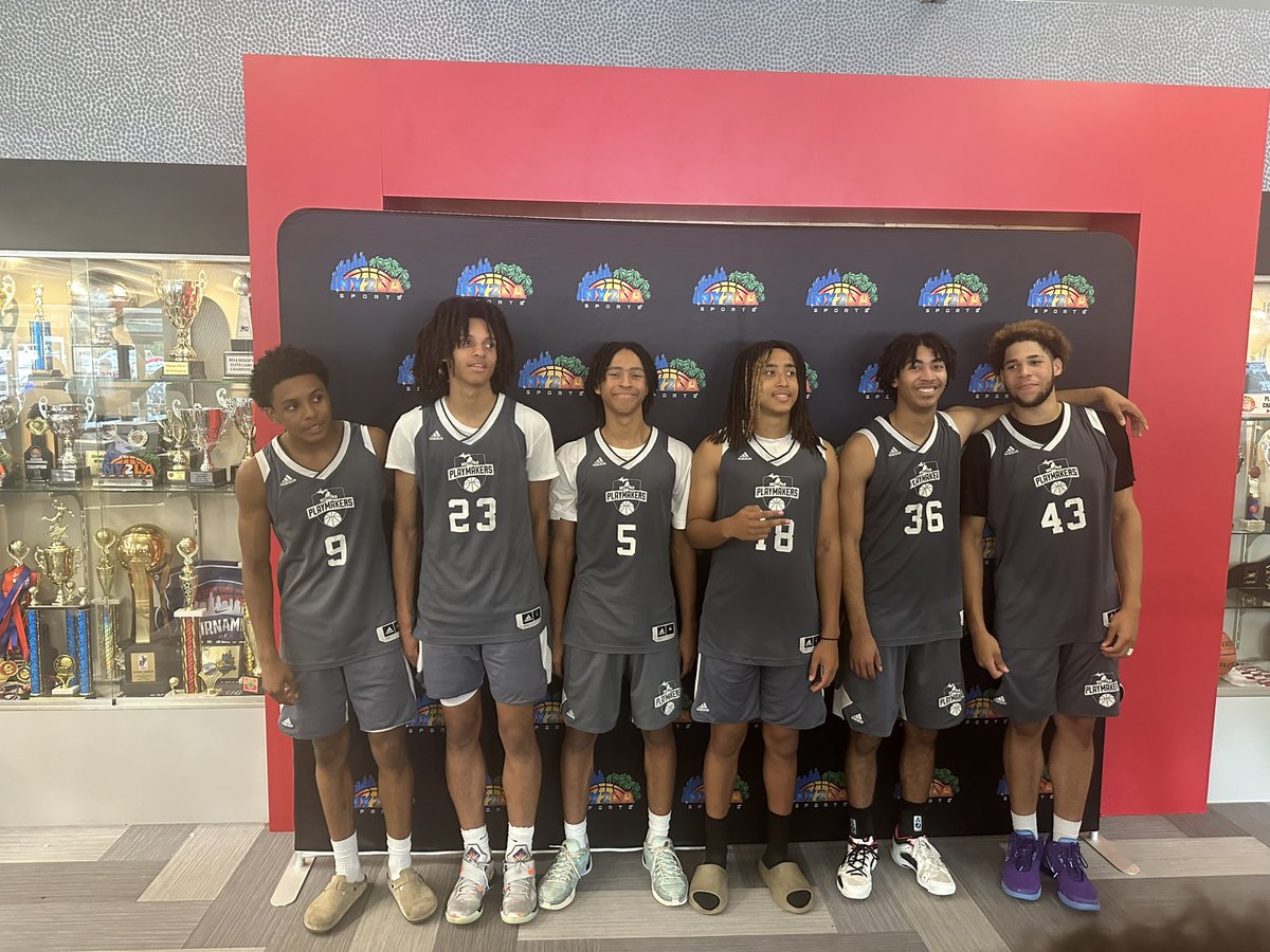 Good finish to the AAU season. Went 2-2 against great competition with 6 players. Here are some stats from the <a href="/ny2lasports/">NY2LA SPORTS</a> showcase:
28 PTS vs. Darius Garland Elite
22 PTS vs. Wisconsin Swing
19 PTS vs. Chapman Gold
17 PTS vs. All In Athletics
and 1 “You a bad mf” from a ref 😂