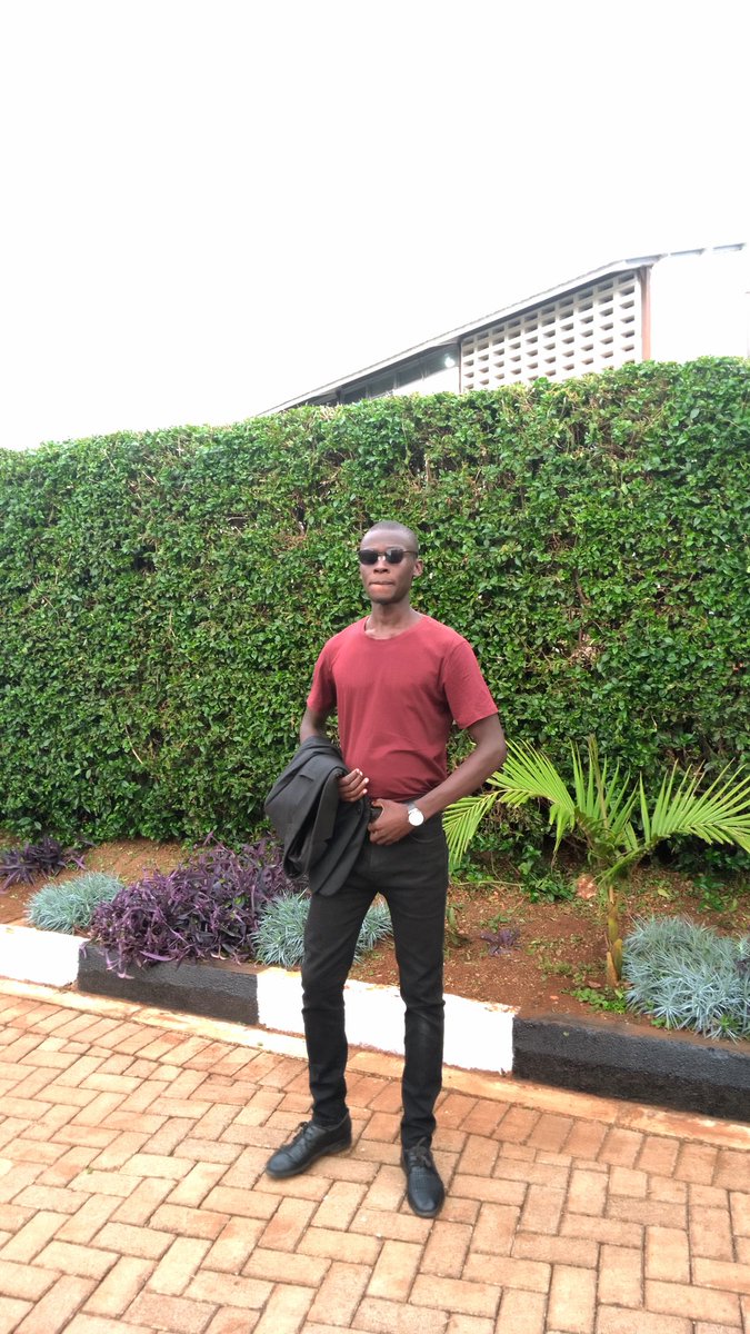 evans_oc5's tweet photo. Comrades power 💪 Comrade viva✊✊, comrades longlife of enthusiast to all, dear comrades what I need to be in parliament is votes,flag ,firimbi and water,laws are made in parliament and that's the only to liberate the state👏🥳#Kasarani Constituency #2027 https://t.co/QuWQpO293y