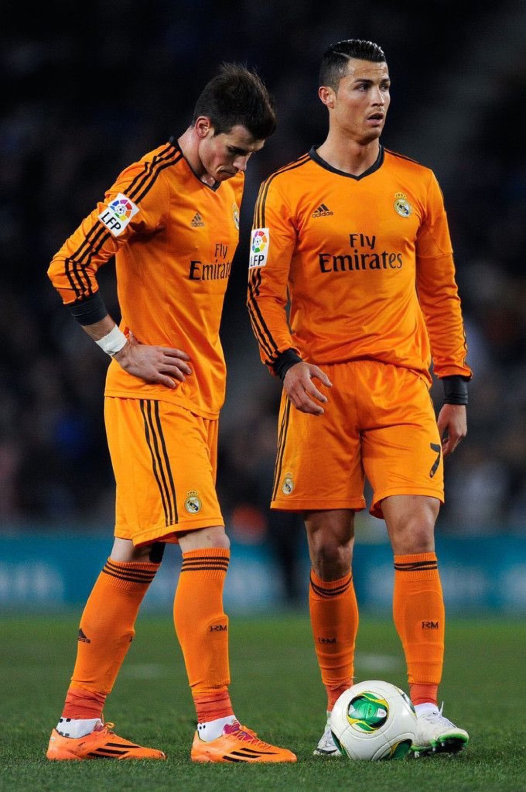 Madrid Xtra X Real Madrid s 2013 14 Orange Kit. https t cJEsAg3iBN X